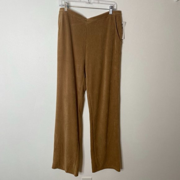 L.L. Bean Tan Straight Leg Pants - Picture 4 of 8